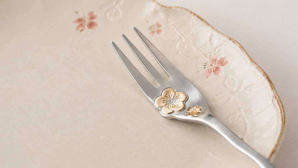 Dessertgaffel med sakuradesign